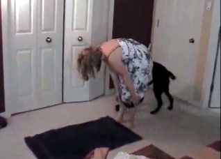 Hor black retriever fucks a zoophile girl