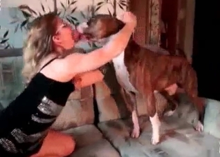 Sweet retriever drills her vagina