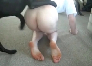 Dirty black dog bangs her snatch